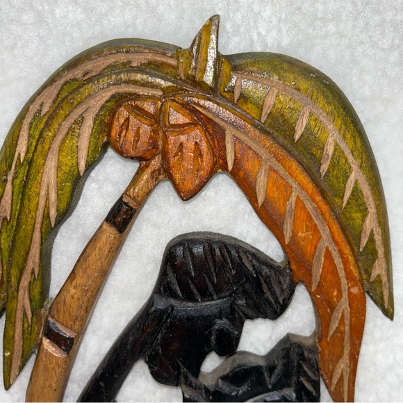 Jamaica carved wood couple kissing under a coconut tree 15" folkart - Picture 4 of 11